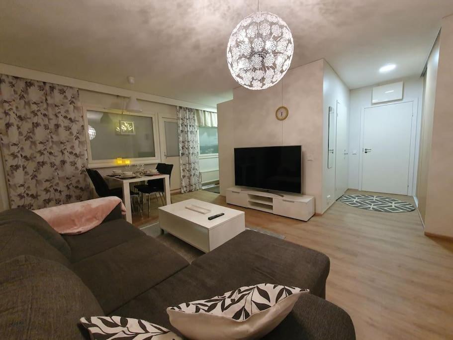 Kaksio Keskustan Vieressae Appartement Rovaniemi Buitenkant foto
